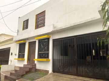 Casa · 360m² · 3 Recámaras · Casas en Venta en Villa Las Puentes