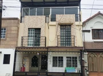 Casa · 240m² · 5 Recámaras · Casas en Venta en Bosques de Anáhuac