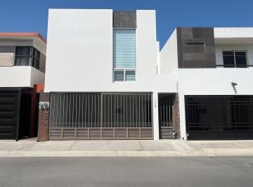 Casa · 170m² · 3 Recámaras · 2 Estacionamientos · Casa en Renta en Residencial Las Provincias, Apodaca Nl
