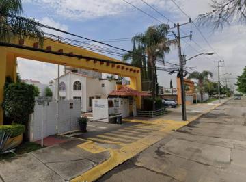Casa en condominio de 4 habitaciones, San Pedro Tlaquepaque · Casa en Coto Privado en Camino Real a Colima, por Nueva Galicia y Costo