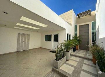 Casa en condominio de 2 habitaciones, León · Oportunidad Única, Casa en Porta Fontana | Invierte Muy por Debajo del Valor Comercial