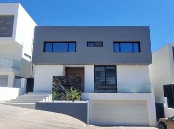Casa de 4 habitaciones, Chihuahua · Venta de Casa en Residencial Bosques de San Franciscoalta Plusvalía en Chihuahuamide 692 m²