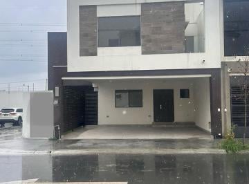 Casa · 429m² · 4 Recámaras · 8 Estacionamientos · Casas en Venta en Arbado Monarca