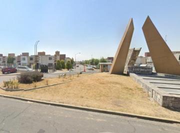 Casa · 101m² · 3 Recámaras · 2 Estacionamientos · Casas en Venta en San Mateo Otzacatipan