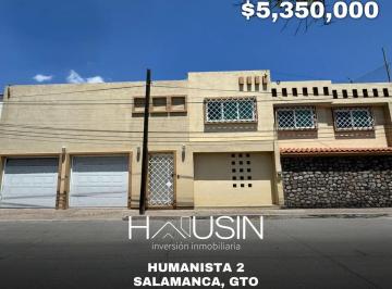Casa · 384m² · 3 Recámaras · 2 Estacionamientos · Casa en Venta. Paseo de Los Fundadores, Humanista 1. Salamanca, Gto.