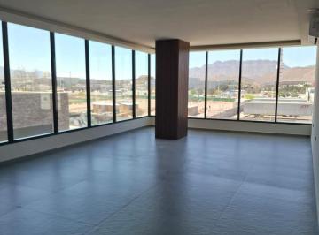 Oficina · 67m² · Rento Oficina en Distrito Karena
