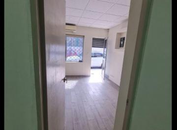 Local comercial · 92m² · - Lr Local Renta Terminal. Monterrey, N. L.