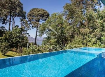 Casa de 4 habitaciones, Valle de Bravo · Casa con Vista Al Lago en Avándaro