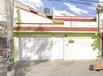 Casa de 3 habitaciones, Iztapalapa · Casa en Venta en Constitucion de 1917 Iztapalapa