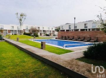 Departamento · 144m² · 2 Recámaras · 2 Estacionamientos · Palmares Departamento en Renta con Alberca