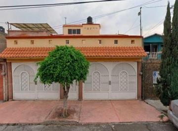 Casa de 4 habitaciones, Ecatepec de Morelos · Casa en Venta en Valle de Aragón 3ra Secc. Estado de México.