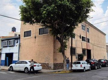 Bodega comercial de 9 habitaciones, Gustavo A. Madero · Oficinas, Bodega o Taller, en Esquina