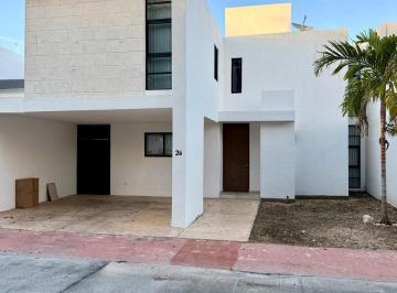 Casa en condominio · 207m² · 3 Recámaras · 2 Estacionamientos · Venta Casa Equipada de 3 Recámaras 3.5 Baños Jardin y Alberca en Privada Botanico en Conkal