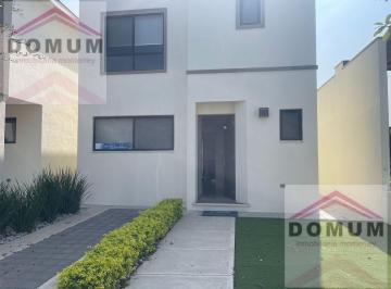 Casa · 3 Recámaras · 2 Estacionamientos · Casa en Murano Residencial