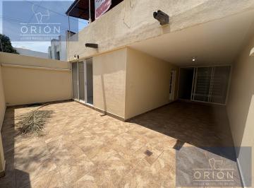 Oficina · 232m² · 4 Recámaras · 2 Estacionamientos · Oficinas Renta Despacho Consultorios Cerca Jardines de La Hacienda Queretaro