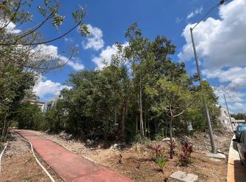 Terreno / Lote · 270m² · Venta Terreno en Esquina Andador en Vía Cumbres de 270 m² Sm 310, Av Huayacan y Av Durango, Cancun