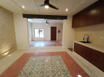 1 · Casa Azul en Venta Remodelada a Dos Cuadras de Av Itzaes Merida Yucatan