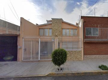 Casa de 4 habitaciones, Iztapalapa · Casa en Venta en Constitucion de 1917 Iztapalapa