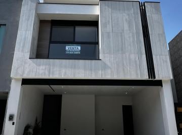 Casa · 350m² · 4 Recámaras · 4 Estacionamientos · Residencia Nueva de Autor en Venta.