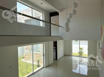 Casa · 274m² · 3 Recámaras · 2 Estacionamientos · Casa en Fraccionamiento Cerrado en Coatepec