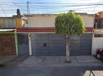 Casa de 4 habitaciones, Ecatepec de Morelos · Casa en Remate en Ecatepec de Morelos