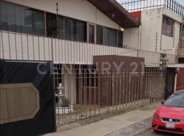 Casa · 410m² · 4 Recámaras · 3 Estacionamientos · Venta de Casa en Puebla, Prados Agua Azul Plaza Cristal - Huexotitla - Gabriel Pastor