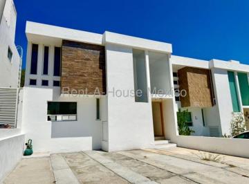 Casa de 3 habitaciones, Querétaro · Venta| Casa con 3 Recamaras y Jardín en Grand Juriquilla