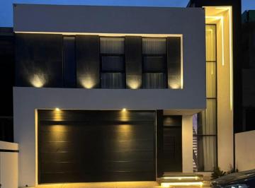 Casa de 3 habitaciones, Chihuahua · Casa en Venta Fraccionamiento Bosques del Realelegante y Confortable Casa en Chihuahuamide 317 m²