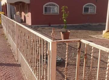 Casa de 3 habitaciones, Chihuahua · Venta de Casa Tipo Americana Mas Bodega de 220 m²