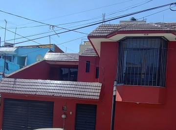Casa · 173m² · 3 Recámaras · 1 Estacionamiento · Casa en Renta - (4)