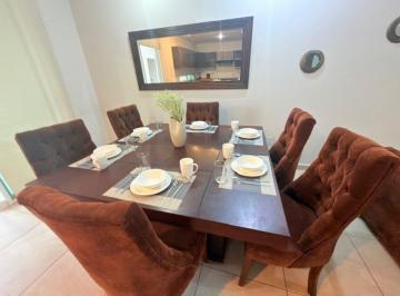 Casa de 3 habitaciones, León · Renta de Casa Amueblada en Zona Sur El Mayorazgo con Aire Acondicionado