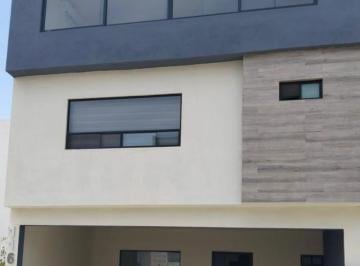 Casa · 400m² · 5 Recámaras · 2 Estacionamientos · Hermosa Casa en Colonia La Encomienda, Escobedo N. L.