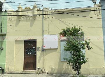 Casa uso de suelo · 146m² · Casa con Uso de Suelo en Venta en Monterrey