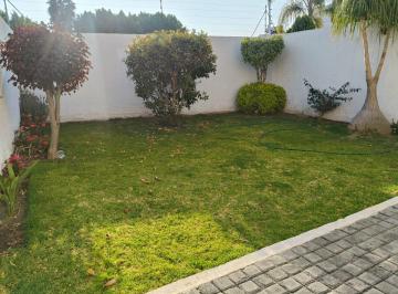 Casa de 3 habitaciones, Puebla · Casa en Venta a Pie de Calle en La Colonia Bello Horizonte de 197 m