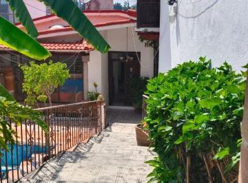 Casa de 4 habitaciones, Valle de Bravo · Casa en Venta en Valle de Bravo Centro