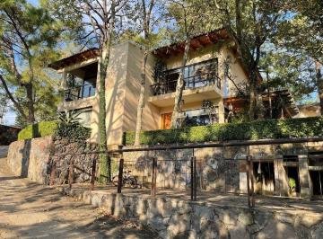 bd3b806e61736b30699f6696a98123ff50e55d6356e46d7e9b3080bb0060c4e5 · Casa en Renta en Condominio en Valle de Bravo