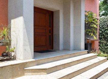 Casa de 4 habitaciones, Miguel Hidalgo · Casa en Venta en Ubicación Prime en Virreyes