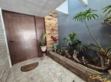 Casa de 4 habitaciones, Guadalajara · Casa en Venta en Una Sola Planta en Chapalita! a Dos Cuadras de La Glorieta Chapalita