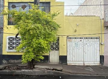 Casa de 3 habitaciones, Venustiano Carranza · Casa con Excelente Precio