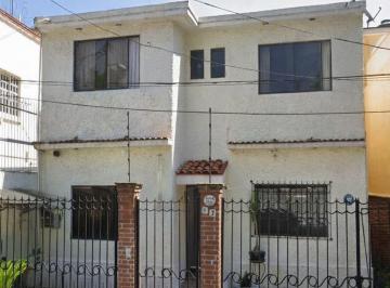 Casa de 4 habitaciones, Coyoacán · Casa con 109 m² de Superficie de Terreno y 4 Recámaras en Venta, Ciudad Jardín