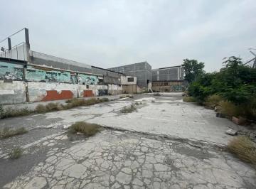 1 · Terreno en Venta en Esquina - Col. del Norte, Monterrey N. L. – Zona Universidad