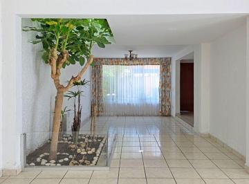 Casa en condominio de 3 habitaciones, Xochimilco · Casa en Venta San Bernardino Xochimilco | Jardín Interior y Muy Iluminada
