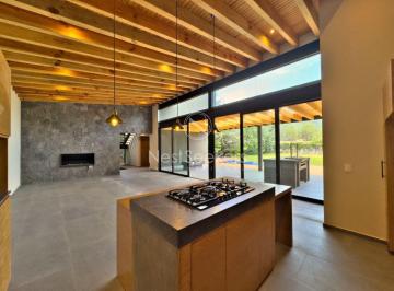 Casa de 3 habitaciones, Valle de Bravo · Casa Nueva en Venta a Unos Minutos de Avandaro