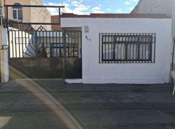 Casa de 3 habitaciones, Morelia · Renta Casa Centrica con Vocacion Comercial