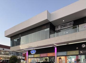 0263cf2d83cdf4ac240c13e3d4839ee2baafb28d4cfc48ab54022cb4c98ae260 · Local Comercial en Renta en 1er Nivel - Plaza Vía Lomas