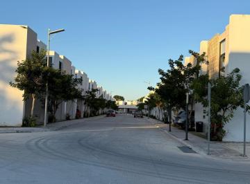Casa de 3 habitaciones, Mérida · Casa en Venta en Mérida – Zona Altabrisa / Cholul
