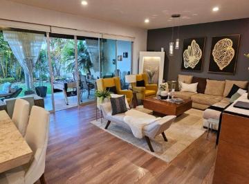 Casa de 3 habitaciones, Querétaro · Casa con 3 Recámaras en Venta con 300 m² Superficie de Terreno en Juriquilla