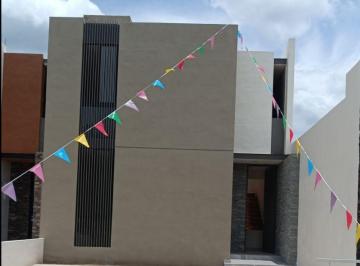 Casa de 3 habitaciones, Villa de Alvarez · Casa en Venta en Bielva Residencial 3 Recámaras 3 Baños en Villa de Álvarez Colima