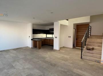 Casa · 220m² · 3 Recámaras · 2 Estacionamientos · Estrena Tu Nuevo Hogar en Fraccionamiento Residencial Campo Azul