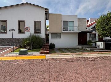 Casa en condominio de 4 habitaciones, Corregidora · Casa de Cuatro Recámaras en Corregidora Querétaro